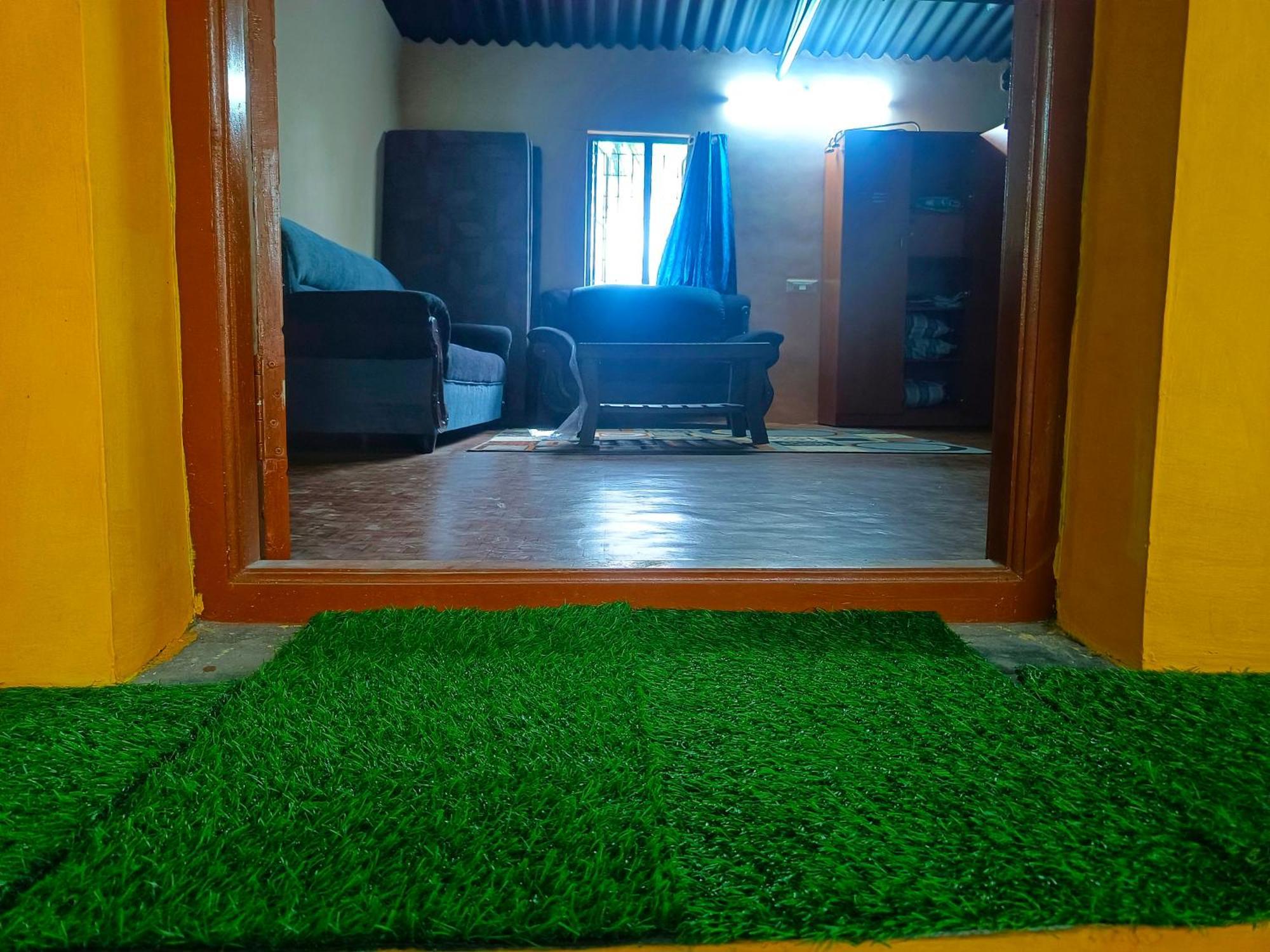 Shivalaya Farmstay Located Amdist Coconut Farm With River Access Near Isha,Adiyogi,Siruvani Alāndurai Exterior photo